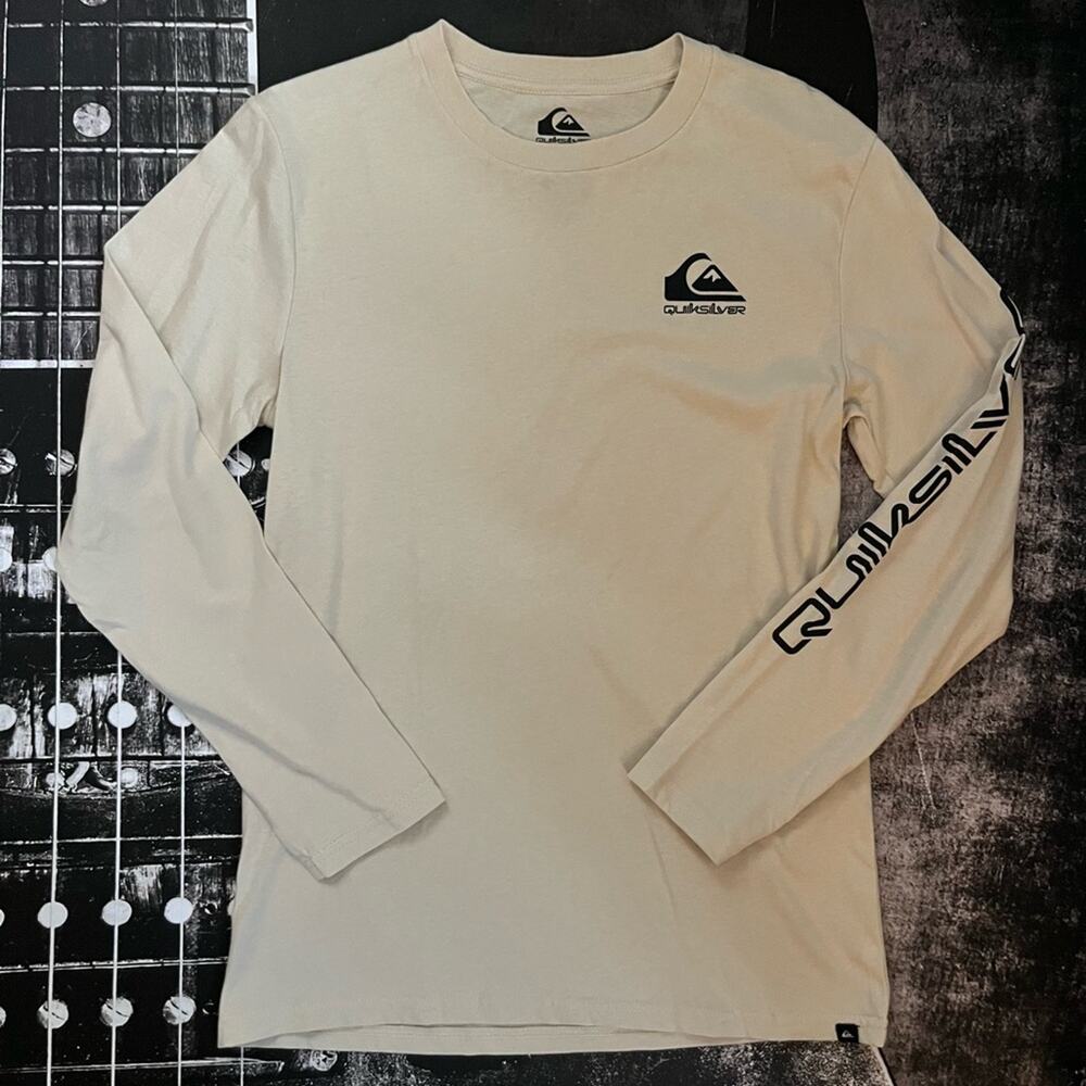 NWOT Quiksilver Shirt